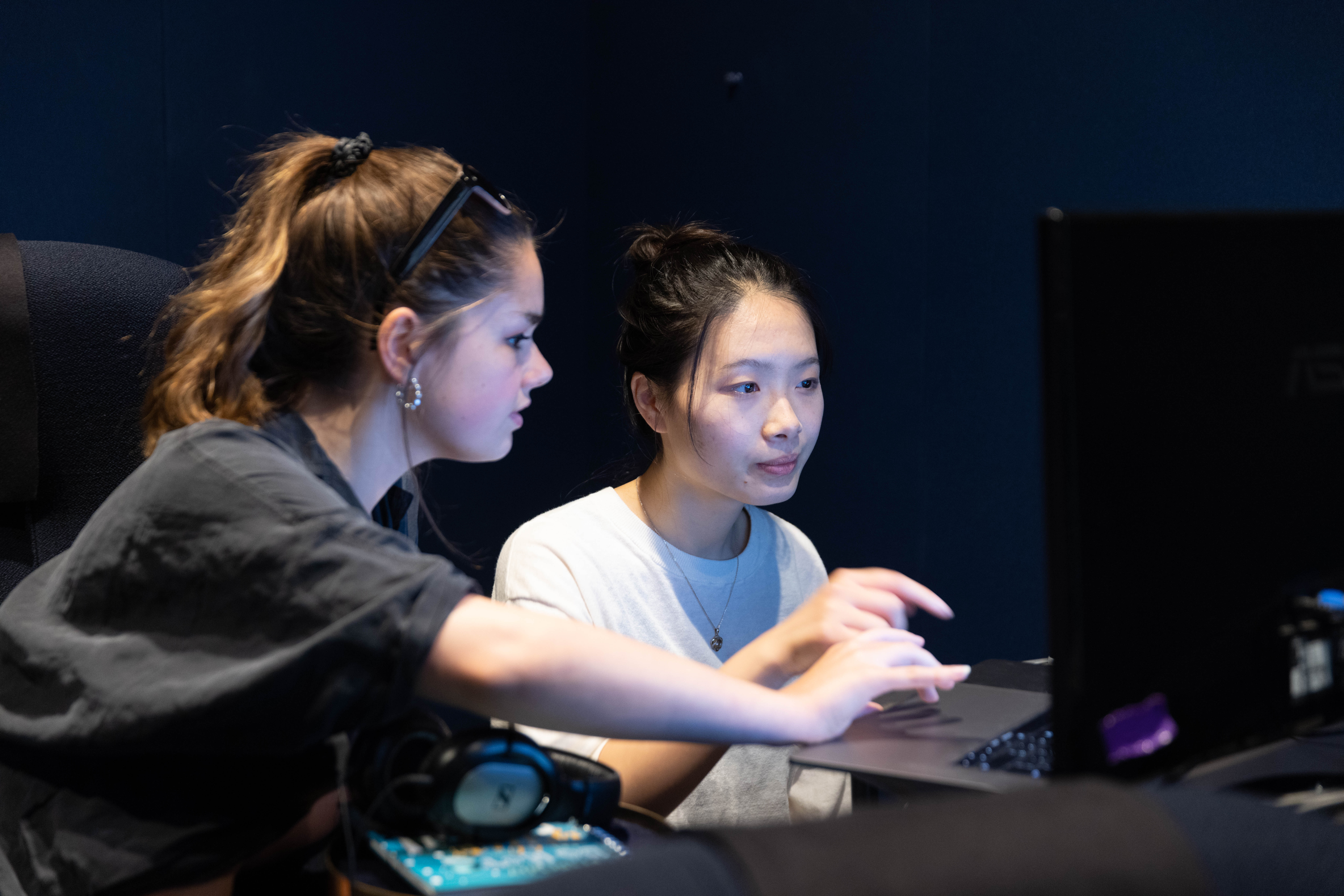 How To Broadcast Your Event's Games On /Events